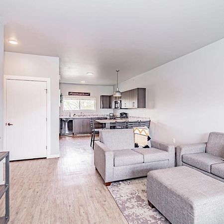 Bringham'S Mill Apartments Perfect For Groups Full Kitchen Gym And Free Parking Рексбърг Екстериор снимка