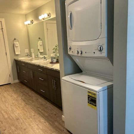 Bringham'S Mill Apartments Perfect For Groups Full Kitchen Gym And Free Parking Рексбърг Екстериор снимка