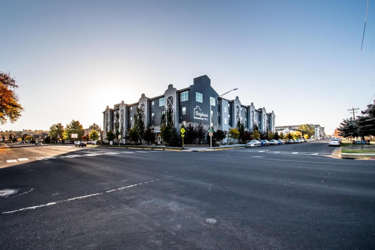 Bringham'S Mill Apartments Perfect For Groups Full Kitchen Gym And Free Parking Рексбърг Екстериор снимка