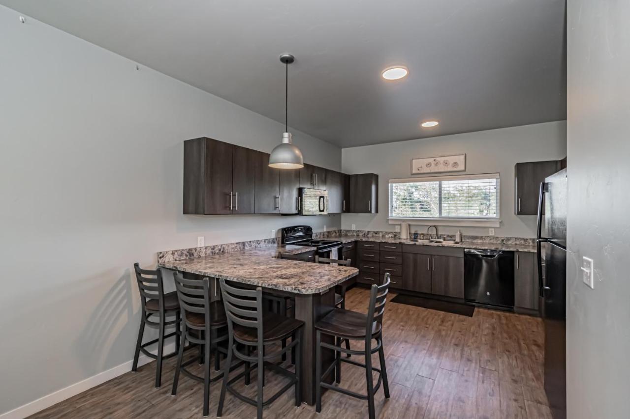 Bringham'S Mill Apartments Perfect For Groups Full Kitchen Gym And Free Parking Рексбърг Екстериор снимка
