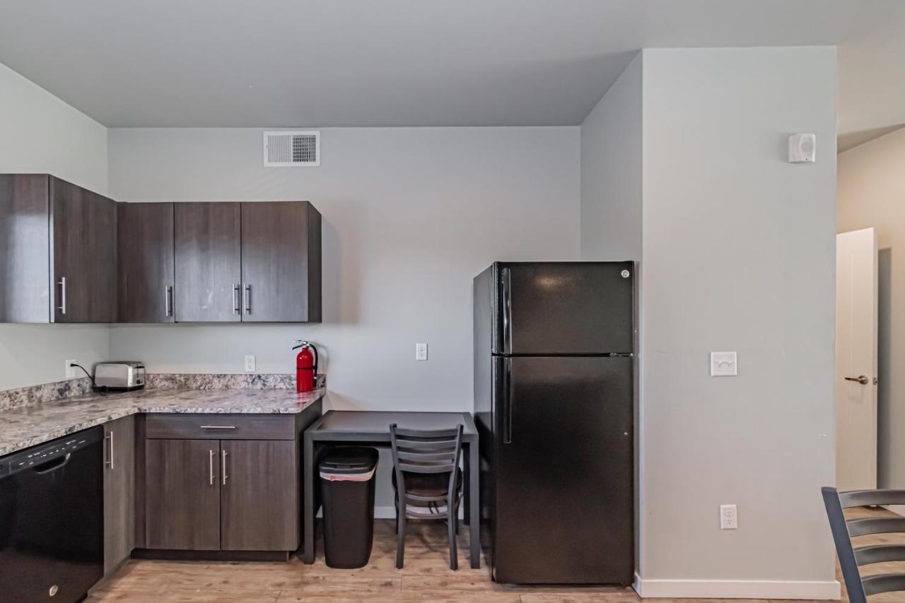Bringham'S Mill Apartments Perfect For Groups Full Kitchen Gym And Free Parking Рексбърг Екстериор снимка